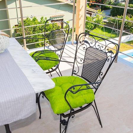 Acharavi Beach Villa Esterno foto