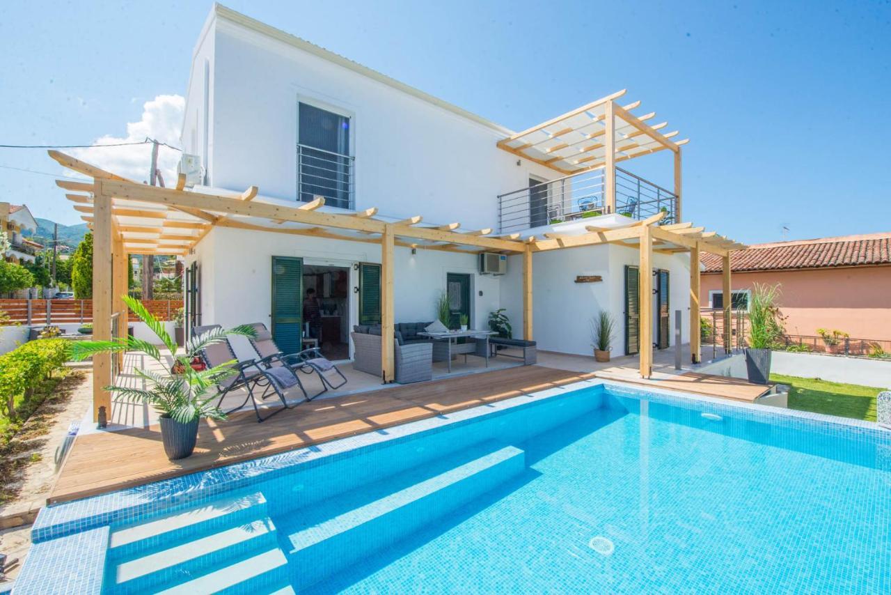 Acharavi Beach Villa Esterno foto
