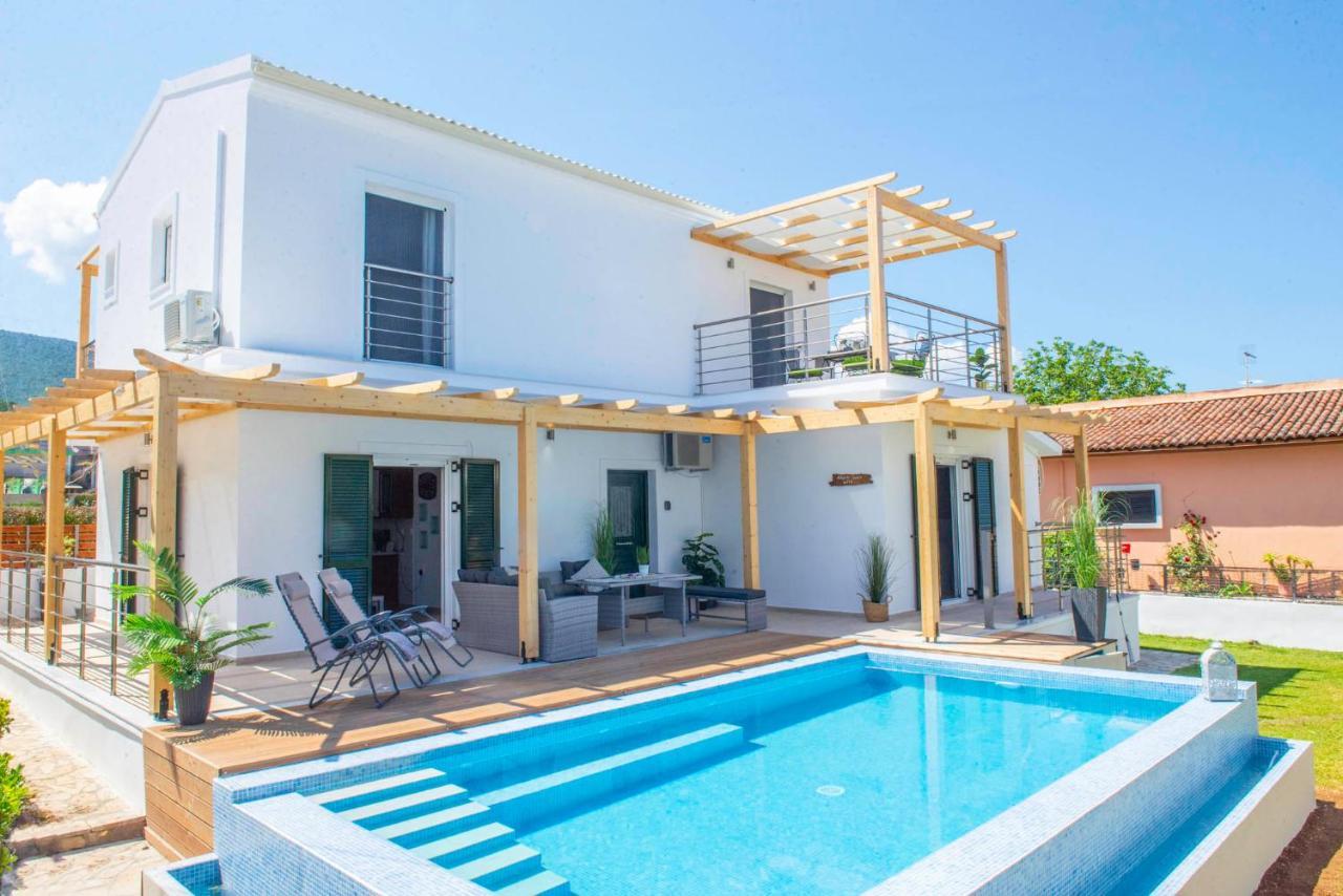 Acharavi Beach Villa Esterno foto