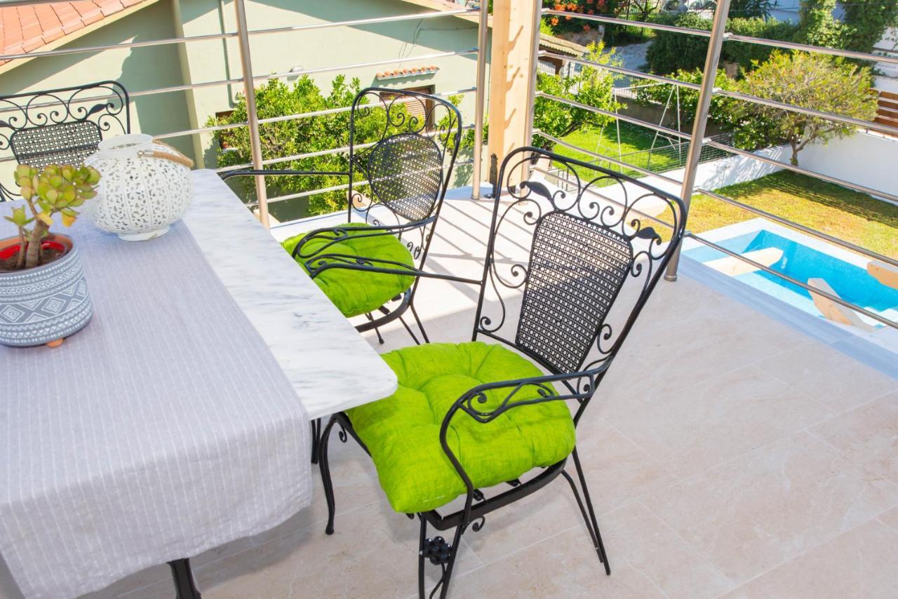 Acharavi Beach Villa Esterno foto