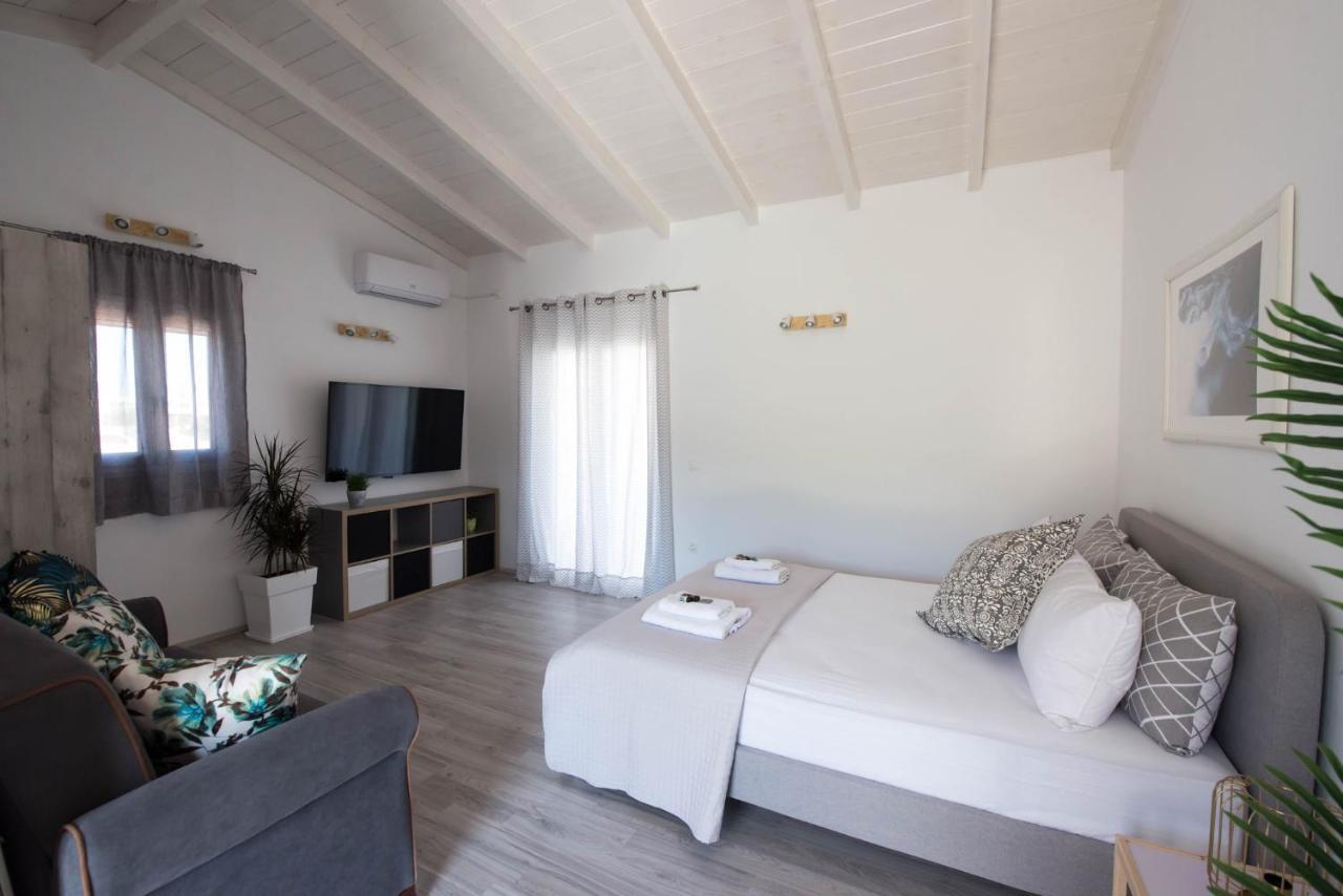 Acharavi Beach Villa Esterno foto