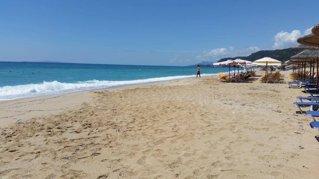 Acharavi Beach Villa Esterno foto